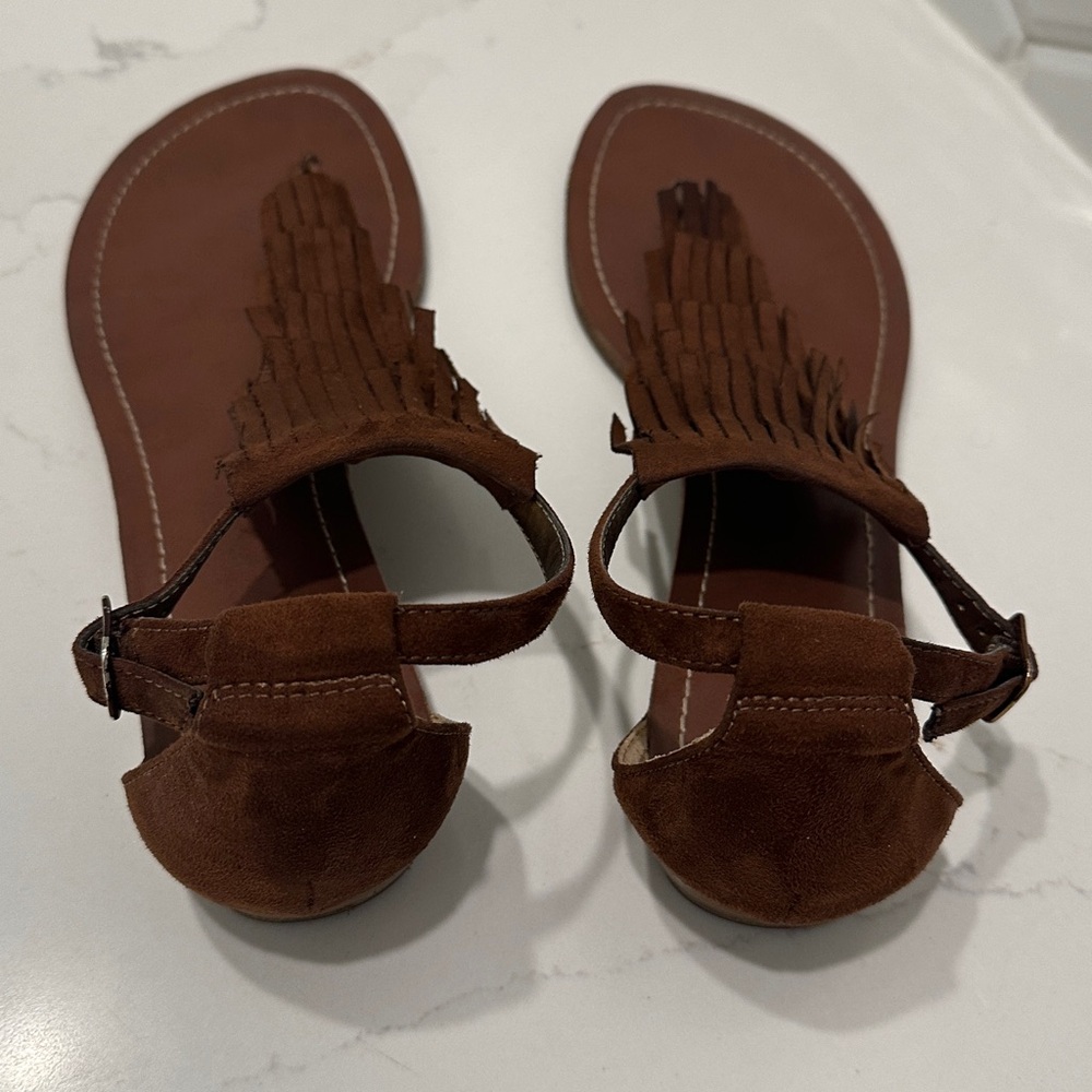 Carlos Santana Brown Fringe Sandals - Picture 5 of 6